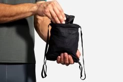 Brooks Men's Fusion Hybrid Jacket (211299) -Chic Sportswear Store 211299 001 D4 Fusion Hybrid Jacket