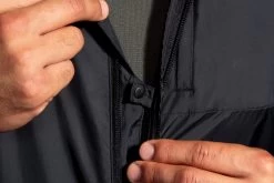 Brooks Men's Fusion Hybrid Jacket (211299) -Chic Sportswear Store 211299 001 D6 Fusion Hybrid Jacket