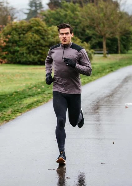 Sugoi Men's Titan Core Zip - Dark Charcoal Origin (U607020M3SD) 5 Sugoi Men's Titan Core Zip - Dark Charcoal Origin (U607020M3SD) - Image 3