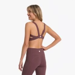 Vuori Women's Stride Bra -Chic Sportswear Store VW1036CHN 06626 1200x crop center jpg