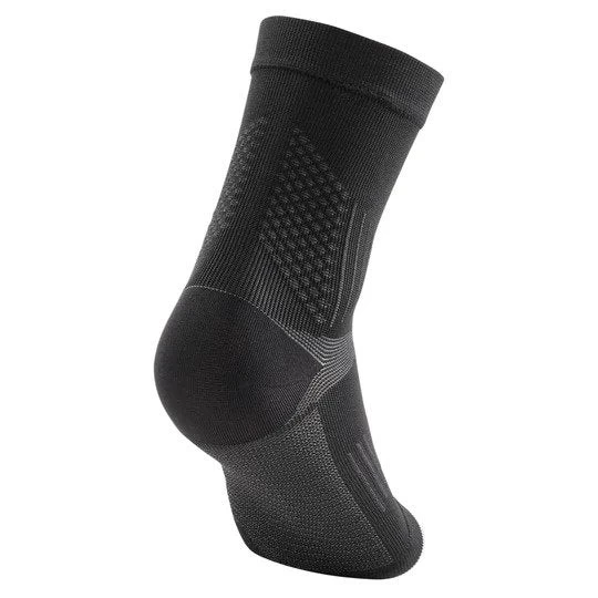 CEP Plantar Fasciitis Sleeve - Black/Gray (WO1DV3) 4 CEP Plantar Fasciitis Sleeve - Black/Gray (WO1DV3) - Image 2