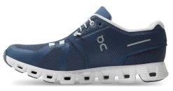 On Running Women's Cloud 5 -Chic Sportswear Store on running womens coloud 5 running shoe blue white 2
