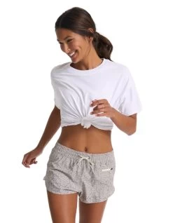 Vuori Women's Clementine Short 2.0 -Chic Sportswear Store vuori womens clementine shorts 2 pale wheat samba 5